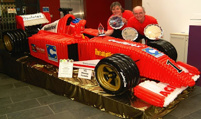 F1 Ferrari balloon sculpture