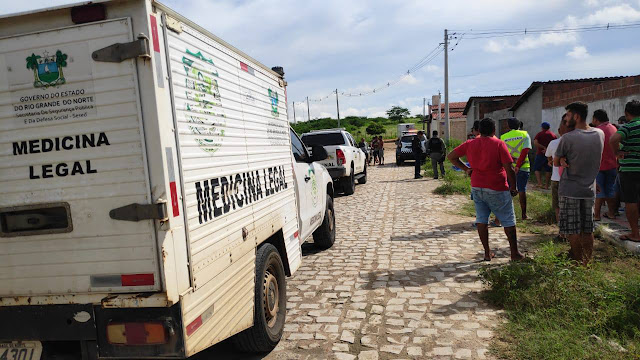 Homem é encontrado morto com possíveis marcas de violência na região da cabeça em Caraúbas