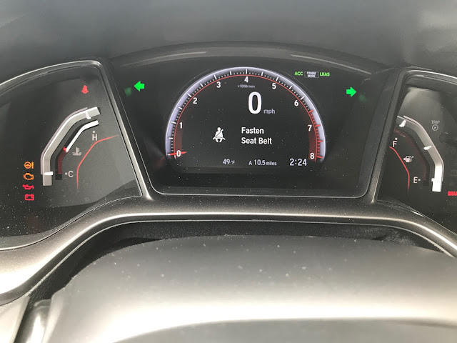 Gauge cluster in 2020 Honda Civic SI