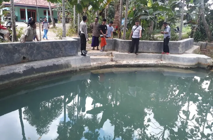 Lokasi Pemandian Sumber Latreh Dusun Klampok, Desa Cenlecen, Kecamatan Pakong, Kabupaten Pamekasan, Selasa (18/06/2019)