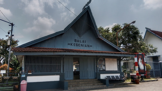 Balai Kesenian Istana Gebang