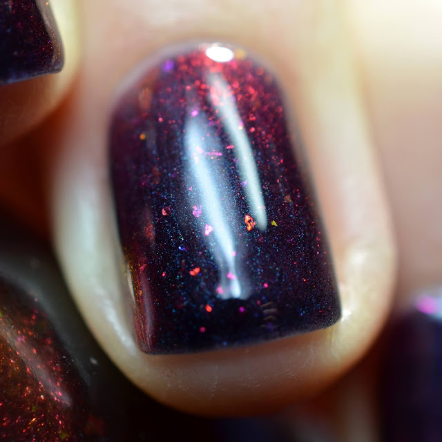 Girly Bits Midnight Sun HHC swatch