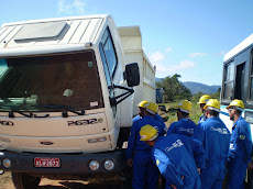 Treinamento de op. de Caminhão traçado.