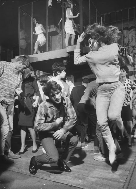 Fotografías de la mítica discoteca Whisky a Go-Go en los años 60