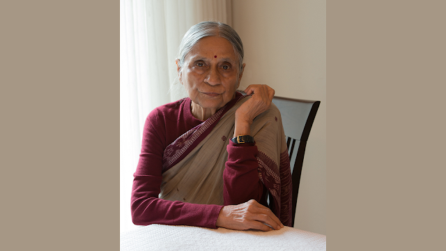 पद्म विभूषण सम्मानित और सामाजिक कार्यकर्ता इला भट्ट जिन्होंने भारत की महिलाओं को सामाजिक और आर्थिक विकास की दिशा में सशक्त करने में अहम भूमिका निभाई