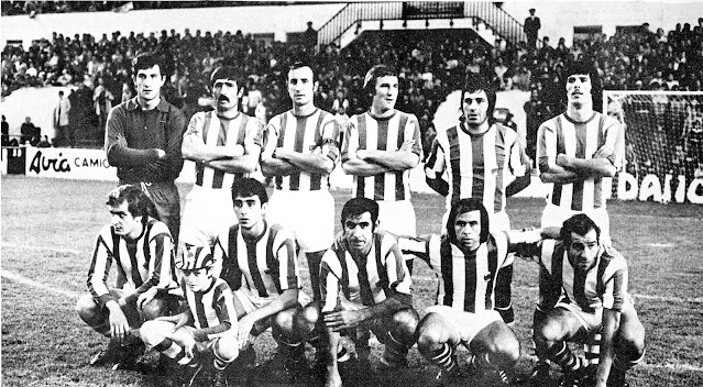 REAL SOCIEDAD DE FÚTBOL DE SAN SEBASTIÁN. Temporada 1974-75. Urruti, Gorriti, Martínez, Murillo, Gaztelu, Kortabarría. Araquistain, Diego, Ansola, Urreisti y Boronat. REAL SOCIEDAD DE FÚTBOL 0 F. C. BANÍK OSTRAVA 1 Resultado eliminatoria: FC BANÍK OSTRAVA 5 REAL SOCIEDAD DE FÚTBOL 0 Miércoles 18/09/1974, 21:00 horas. Copa de la UEFA, treintaidosavos de final, partido de ida. San Sebastián, Guipúzcoa, España, estadio de Atocha. GOLES: ⚽0-1: 62’, Miroslav Micka.