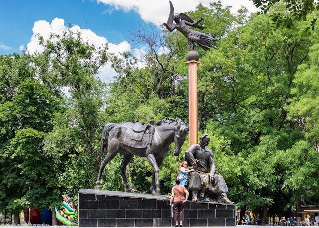 Пам'ятник отаману Головатому в Одесі