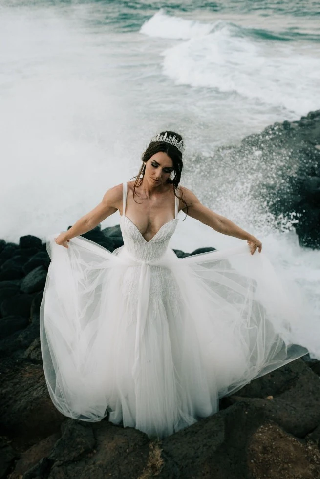 COASTAL CLIFFHANGER BEACH WEDDING INSPIRATION NORTHERN NSW FLORALS