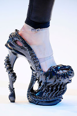 Fashion footwear shoes