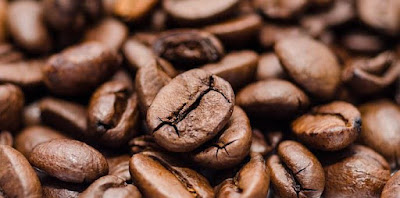 Addiction or Healthy Obsession: The Pros and Cons of Coffee