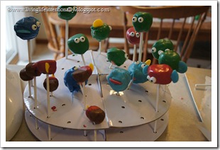 aquarium cake pops