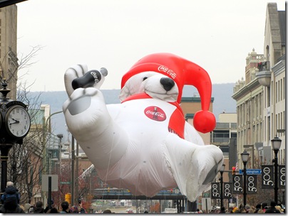 Santa Parade11-20-10ab