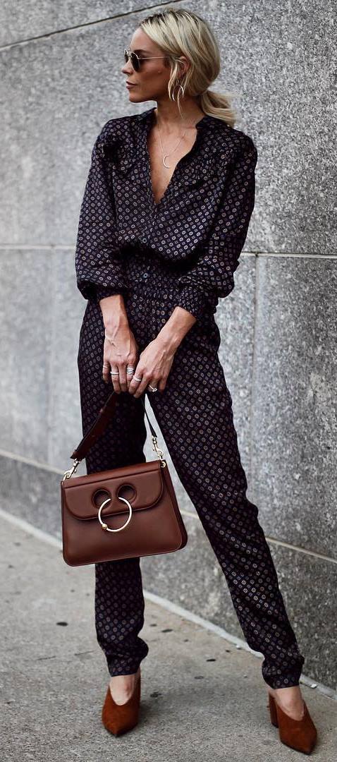 trendy outfit : printed set + bag + heels