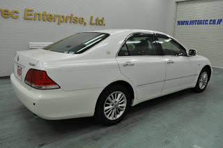 2004 Toyota Crown Royal Saloon for Zambia