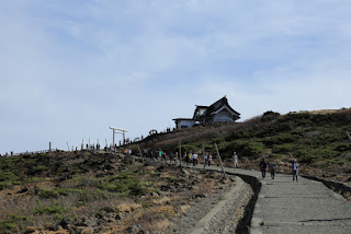 刈田岳山頂に鎮座する奥宮