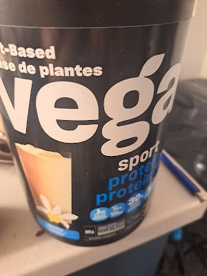 Container Vega Protein Shake in black container