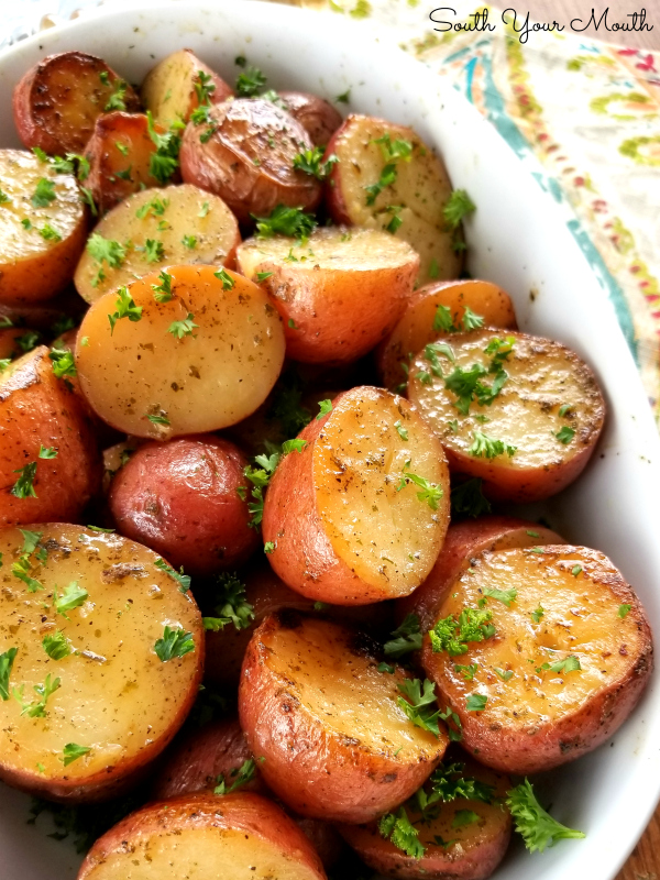 Slow Cooker Ranch Roasted Potatoes | A super easy recipe for red potatoes (new potatoes) roasted in the crock pot using dry ranch dressing seasoning mix and olive oil.