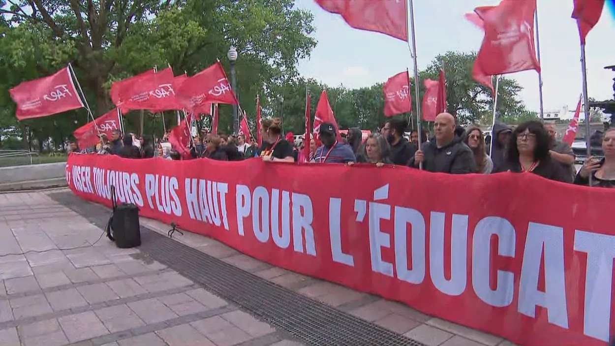 Teachers in Montreal Quebec to Commence General Strike on November 23