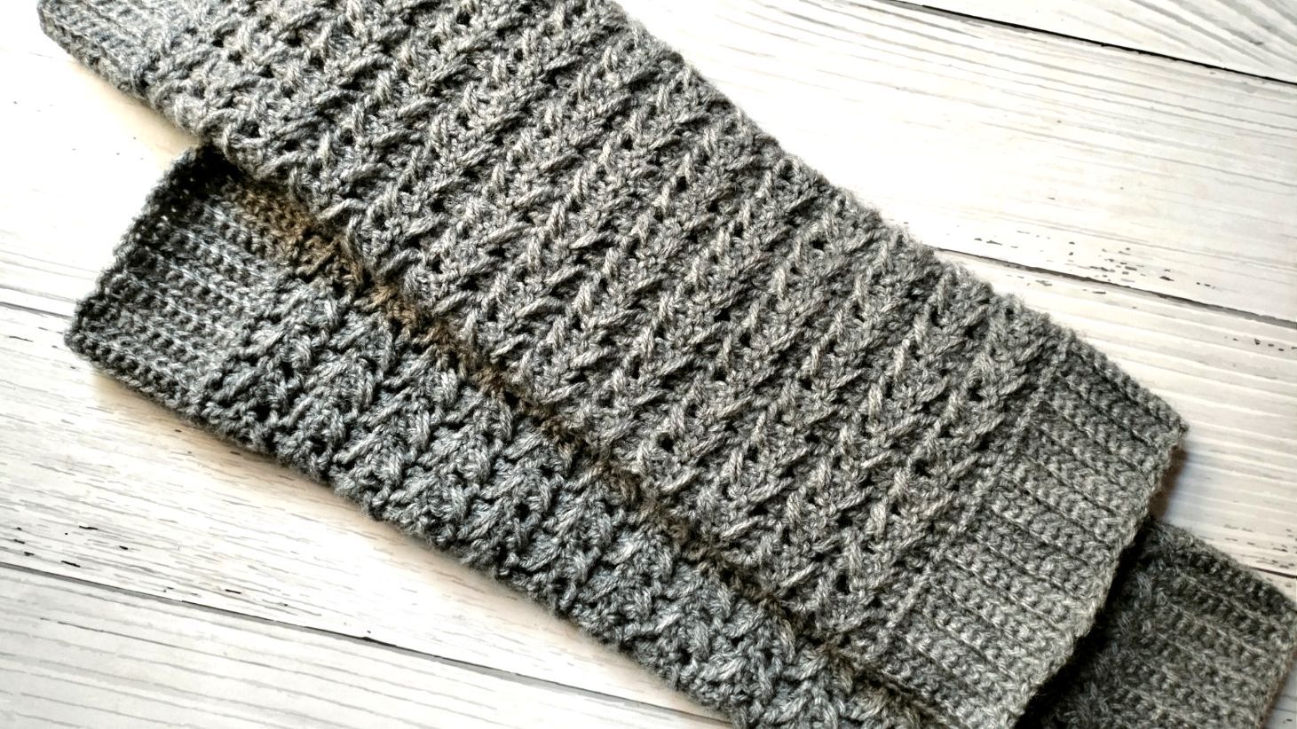 The Lazy Hobbyhopper: Crochet leg warmers - free pattern