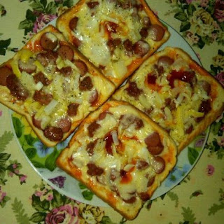 HeaRtY HoNeY bLoGLaYaNzZzZ!: Pizza Roti Gardenia