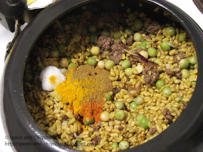 Fenugreek with Dried Peas and Mince