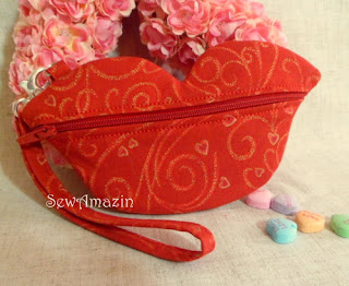 Lips Wristlet/Purse