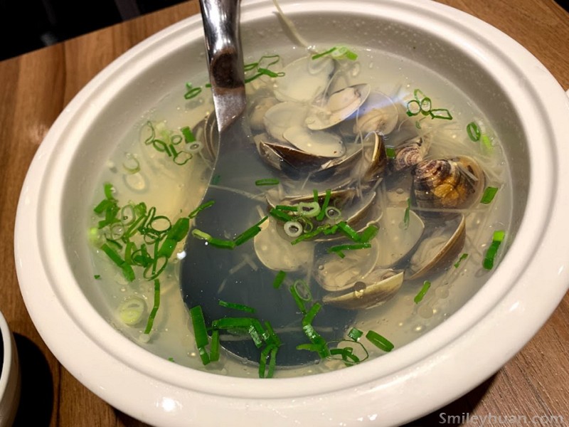 KIKI餐廳：薑絲蛤蜊湯