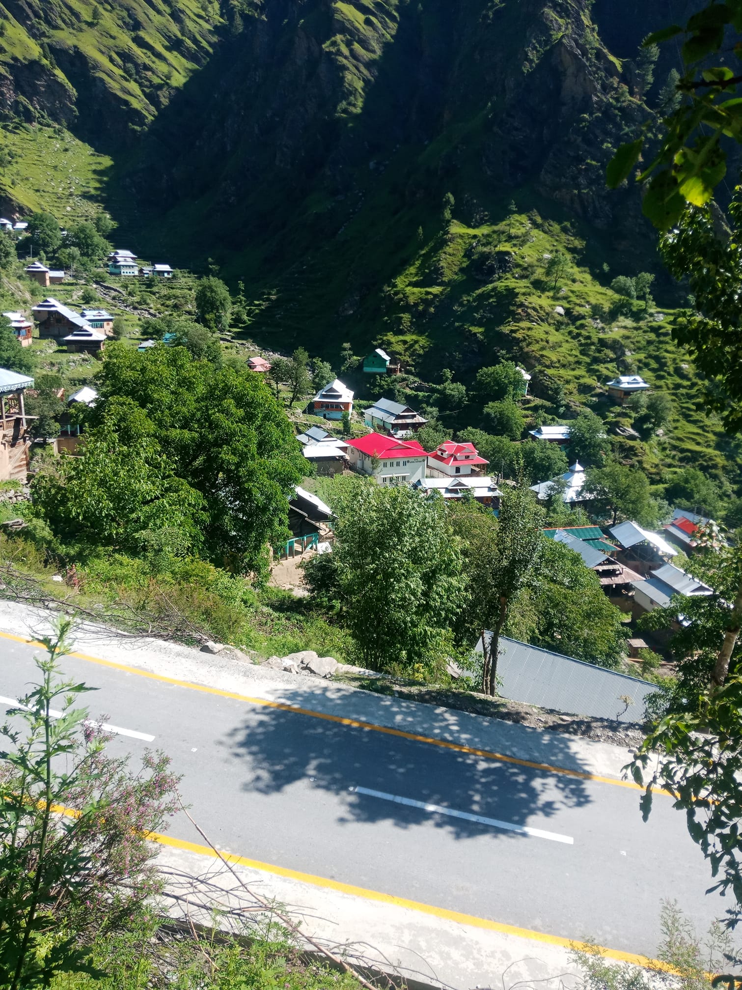 Leswa valley Azad Kashmir. Leswa Bypass road Azad Kashmir. road in Azad Kashmir. Leswa Top. village in Azad kashimir