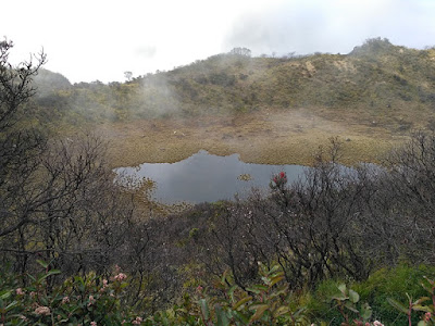 telaga kuning gunung lawu