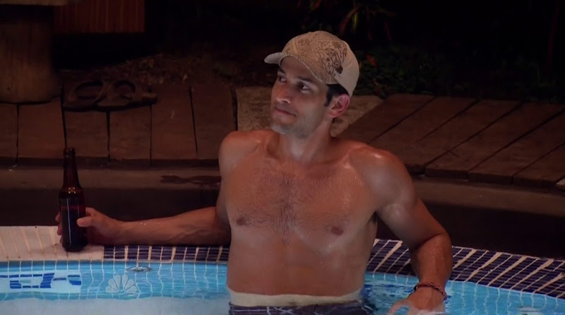 Mike Spiro Shirtless in Love in the Wild s1e05
