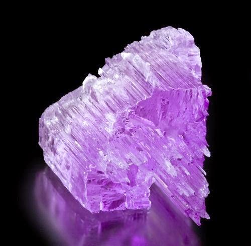 Kunzite The Stone Of The Healers