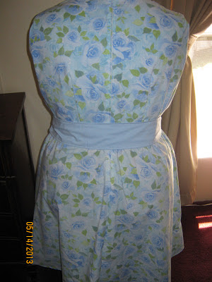 Butterick 4957 Blue Roses Dress back view sewplus.blogspot.com