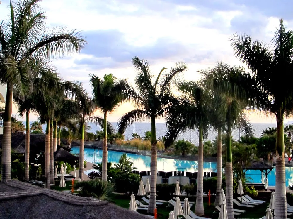 Hotel Gran Meliá Palacio de Isora sunset