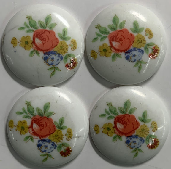 Group of Four 18mm Glass Cameos Picturing a Bouquet of Flowers