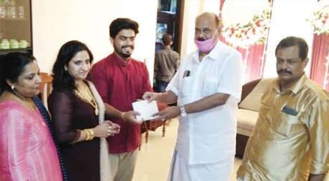 COVID-19: Groom Hands Over Wedding Expenses Rs 25,000 to CMDRF