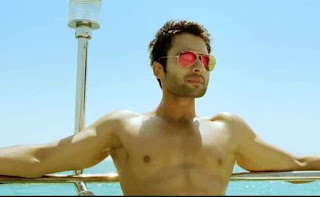 Boom Boom (Lip Lock) lyrics – Ajab Gazabb Love 