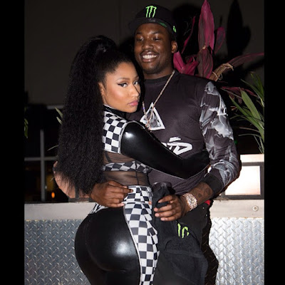 Nicki Minaj and Meek Mill in steamy airport Pictures. 1