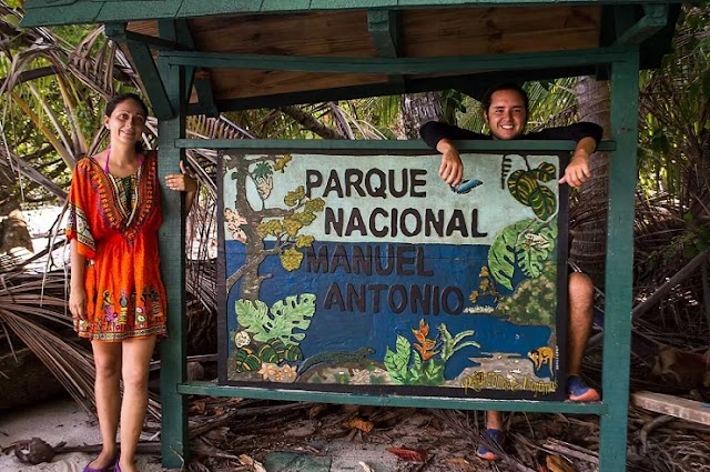 Al respecto a quejas de turistas para entrar en el Parque Nacional Manuel Antonio