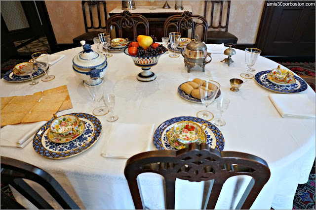 Comedor de la Casa Museo de Harriet Beecher Stowe en Hartford, Connecticut