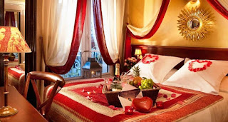 dekorasi kamar tidur suami istri suasana romantis