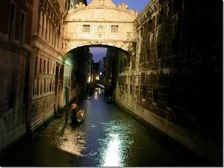 Venice - Bridge of Sighs 