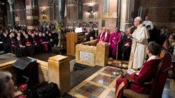 Visita do Papa à igreja anglicana de Todos os Santos em Roma