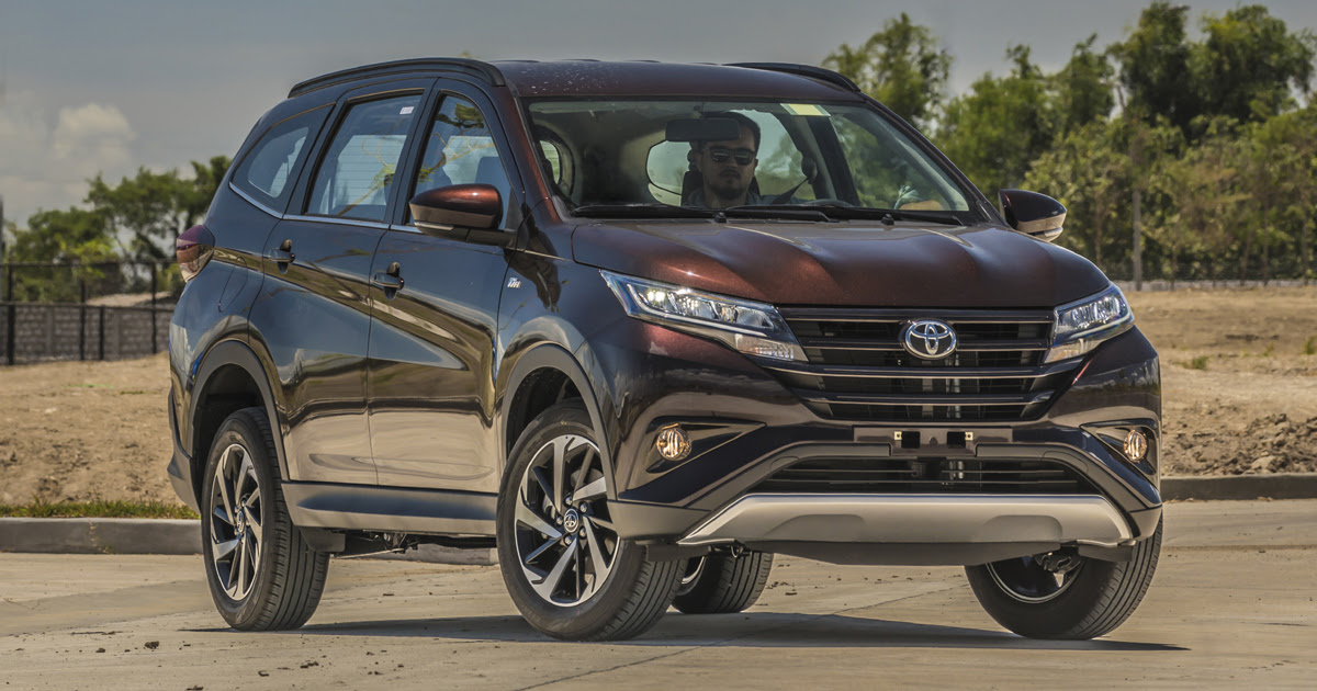 Rush into action with a ride for excitement, inside and out. Toyota Rush 2018 Specs