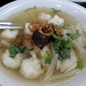 Resep tekwan ikan tenggiri merupakan sajian makanan kuliner khas palembang yang disukai banyak orang. Cara Membuat Tekwan Tanpa Ikan Gurih Sedap Sajian Bunda
