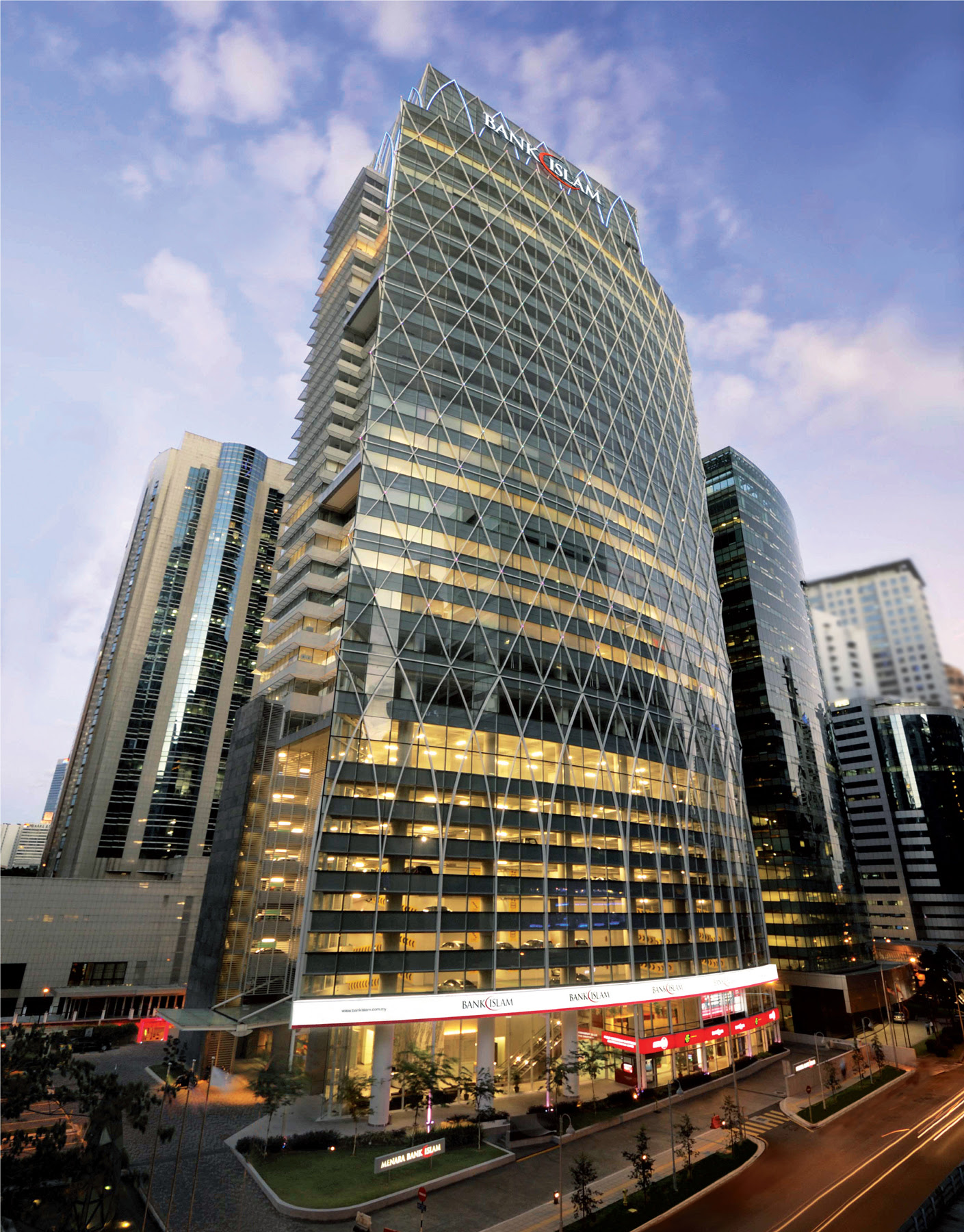 In fact, islamic finance in malaysia is growing by leaps and bounds and at such a rapid pace that the world has begun to take notice. Bank Islam Malaysia A Global Leader In Islamic Finance