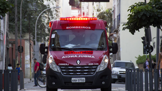 Após fim de relação, homem incendeia casa da família na véspera de Natal