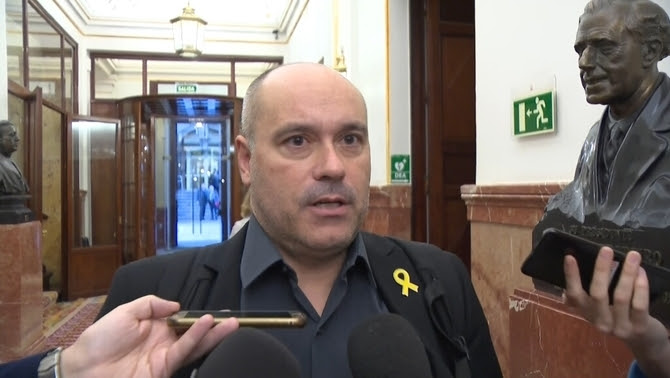 Jordi Salvador vol que Borrell es disculpi per mentir sobre l'escopinada