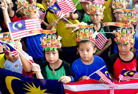 Malaysia sememangnya terkenal dengan pelbagai budaya, sejarah dan masyarakat yang berbilang kaum. Perpaduan Kaum Asas Kejayaan Keamanan Dan Kestabilan Negara Astro Awani