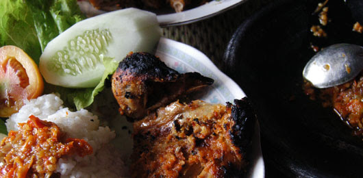 Resep panggang ayam jawa gurih manis. Menunggu Ayam Panggang Gandu Eastjavatraveler Com