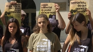 Imatge d'una concentració del grup de suport a Adrià Carrasco